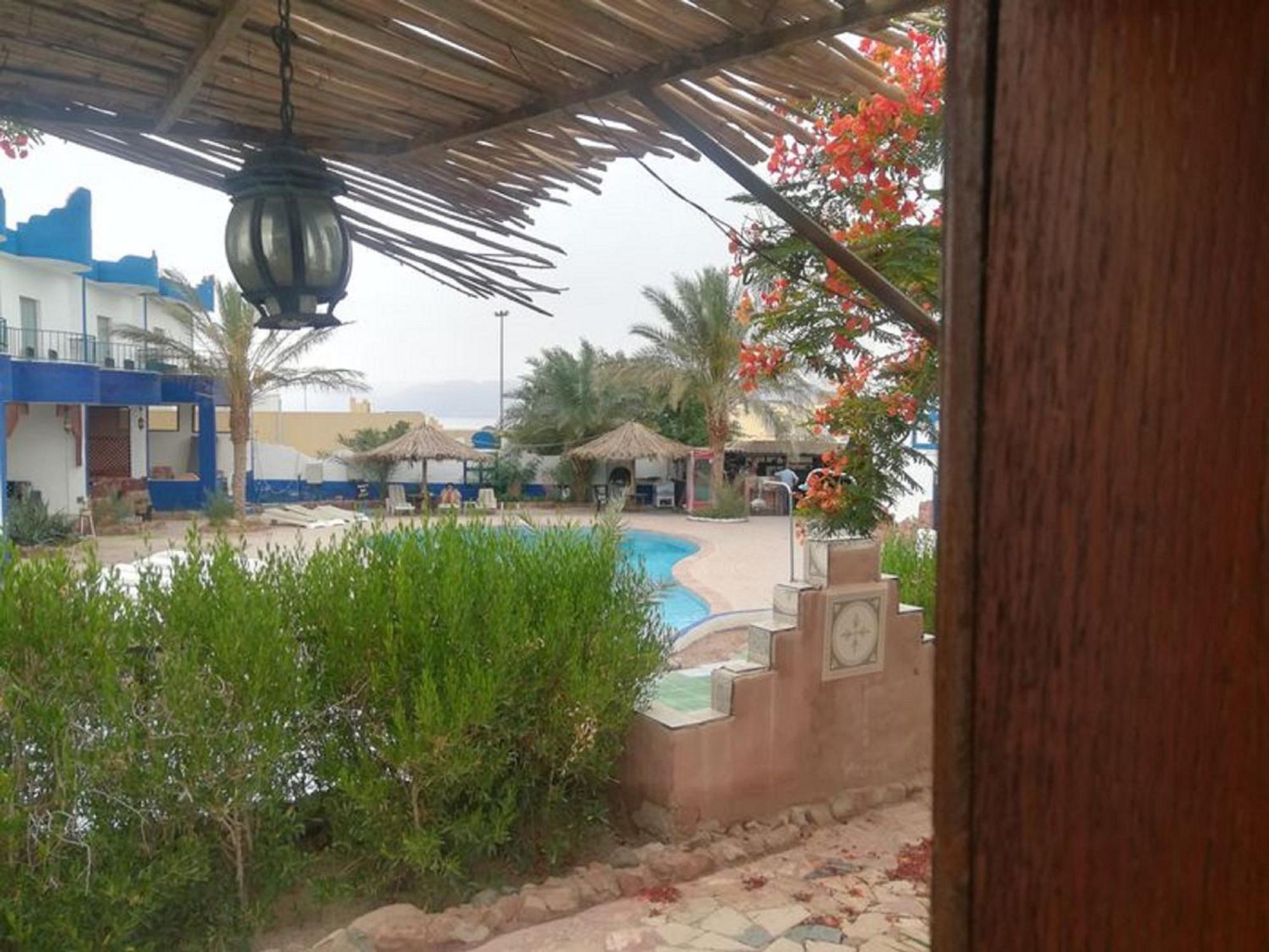 Bedouins Inn Village Aqaba Bagian luar foto