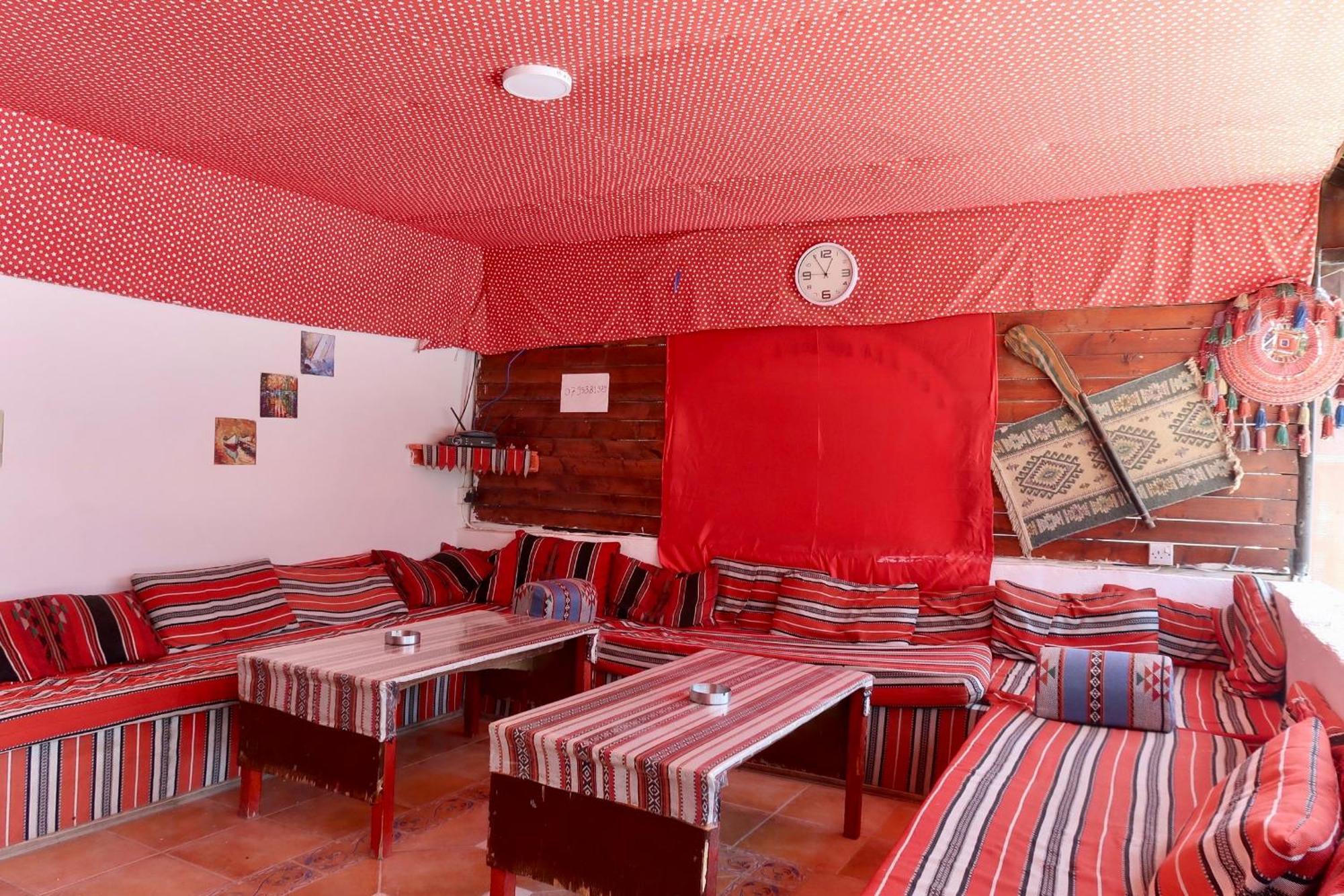 Bedouins Inn Village Aqaba Bagian luar foto
